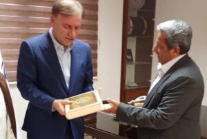 تقویت شوراهای اقامه نماز استان و شهرستان ها در دستور کار ستاد اقامه نماز و استانداری بوشهر