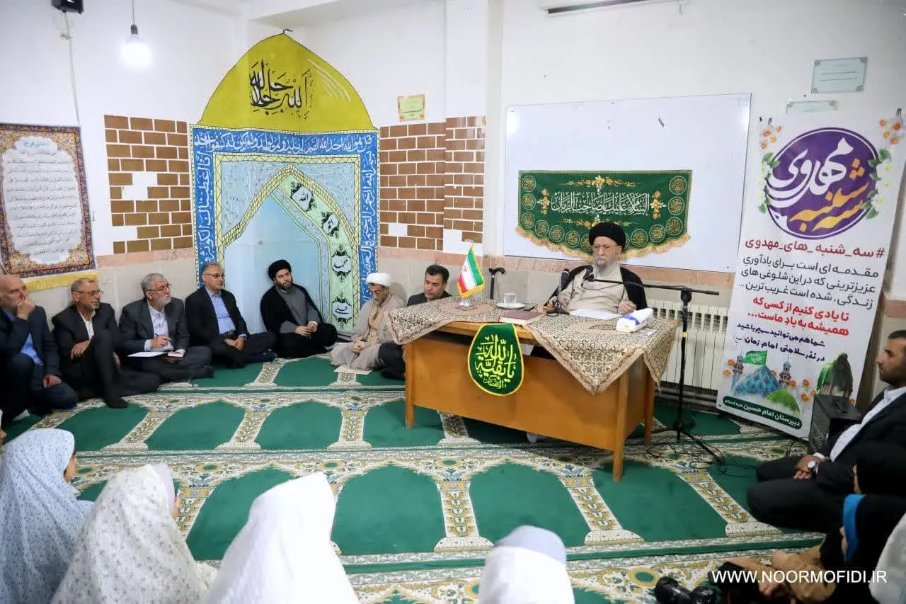 اقامه نماز جماعت ظهر و عصر و گفتگوی صمیمی نماینده ولی فقیه در گلستان با دانش آموزان+ فیلم