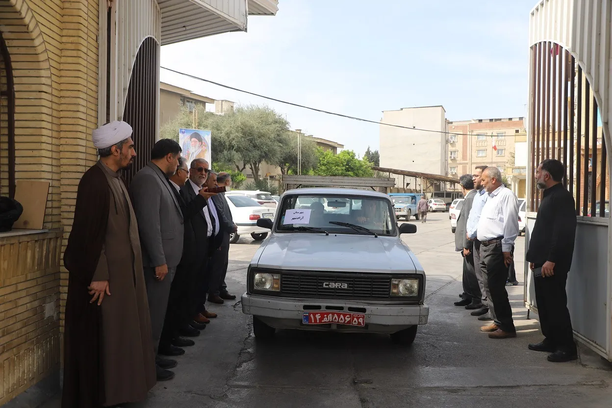 توزیع ۸۰۰ متر فرش دستباف به نمازخانه مدارس استان گلستان