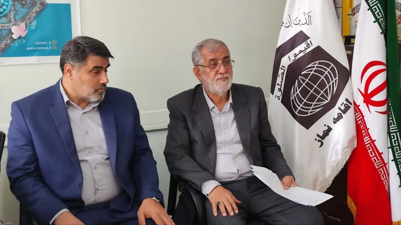 نشست‌ها و گفتمان‌های نمازی ویژه دانش آموزان در گلستان برگزار می شود
