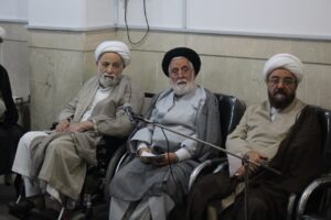 نشست صمیمی اساتید مرکز تخصصی نماز با استاد قرائتی در قم