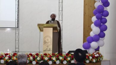 از برندگان مسابقه چگونه یک نماز خوب بخوانیم ویژه دانشگاه فرهنگیان استان مرکزی تجلیل شد