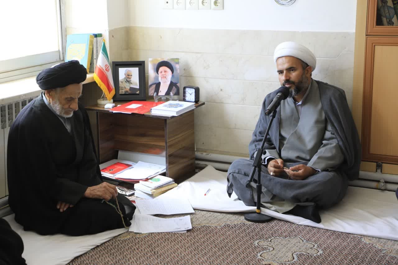 دیدار مدیر و کارکنان ستاد اقامه نماز خراسان جنوبی با نماینده ولی فقیه در استان