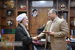 تفاهم نامه بومی همکاری بین اداراه کل زندان ها و ستاد اقامه نماز خراسان رضوی امضا شد