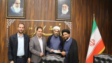 خادمان نماز دانشگاه لرستان تجلیل شدند