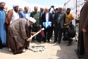 آیین کلنگ زنی اولین مسجد نهضت ملی مسکن قم برگزار شد