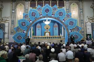 نماز عید سعید فطر در قم اقامه شد