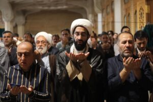 نماز عید سعید فطر در قم اقامه شد