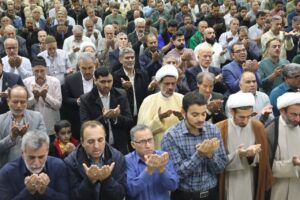 نماز عید سعید فطر در قم اقامه شد