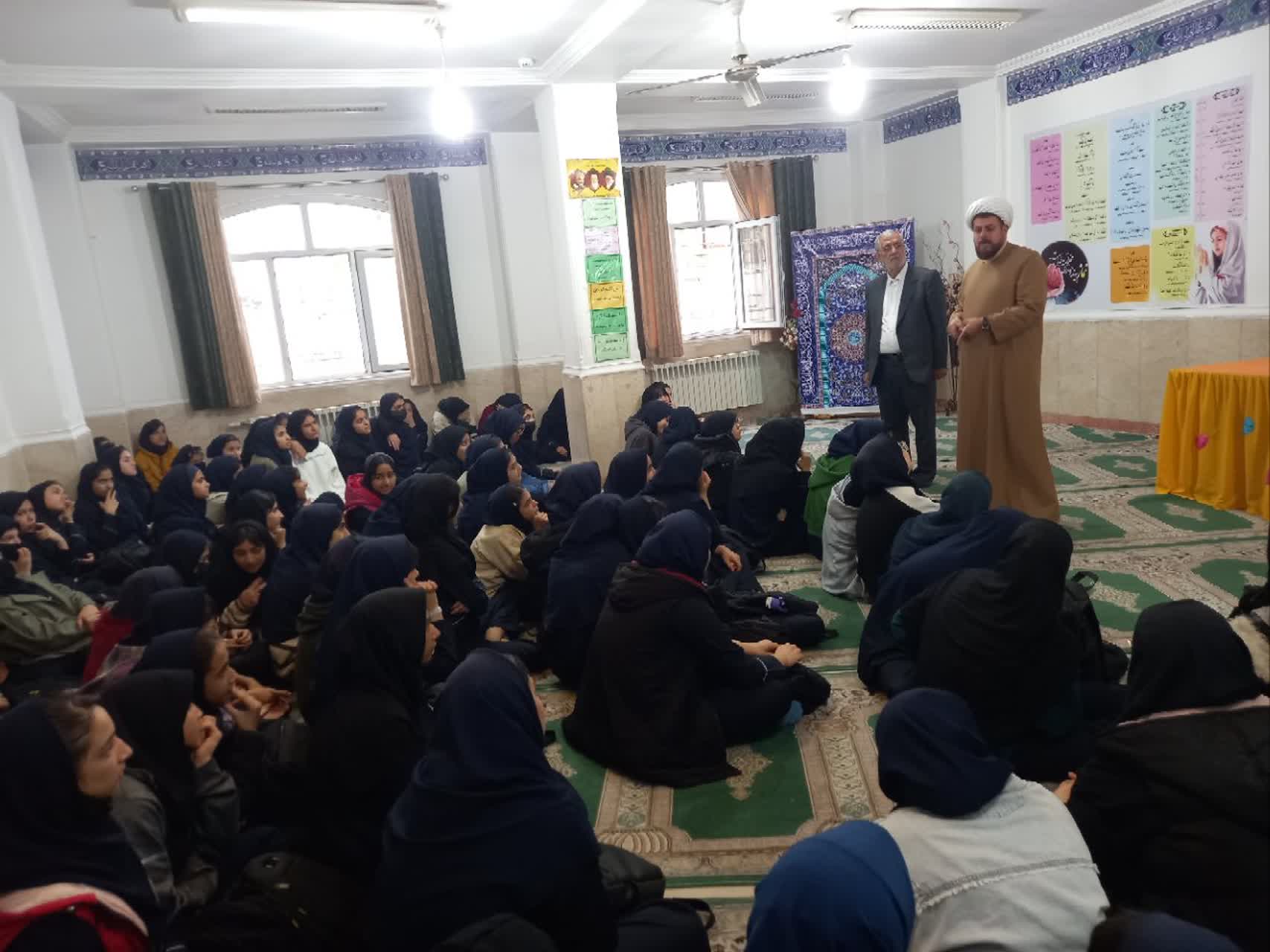 گفتمان دانش آموزی نماز در گرگان برگزار شد