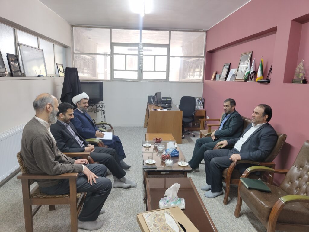 نشست همفکری معاونین فرهنگی و محاکم دادگستری زنجان با مدیر ستاد اقامه نماز