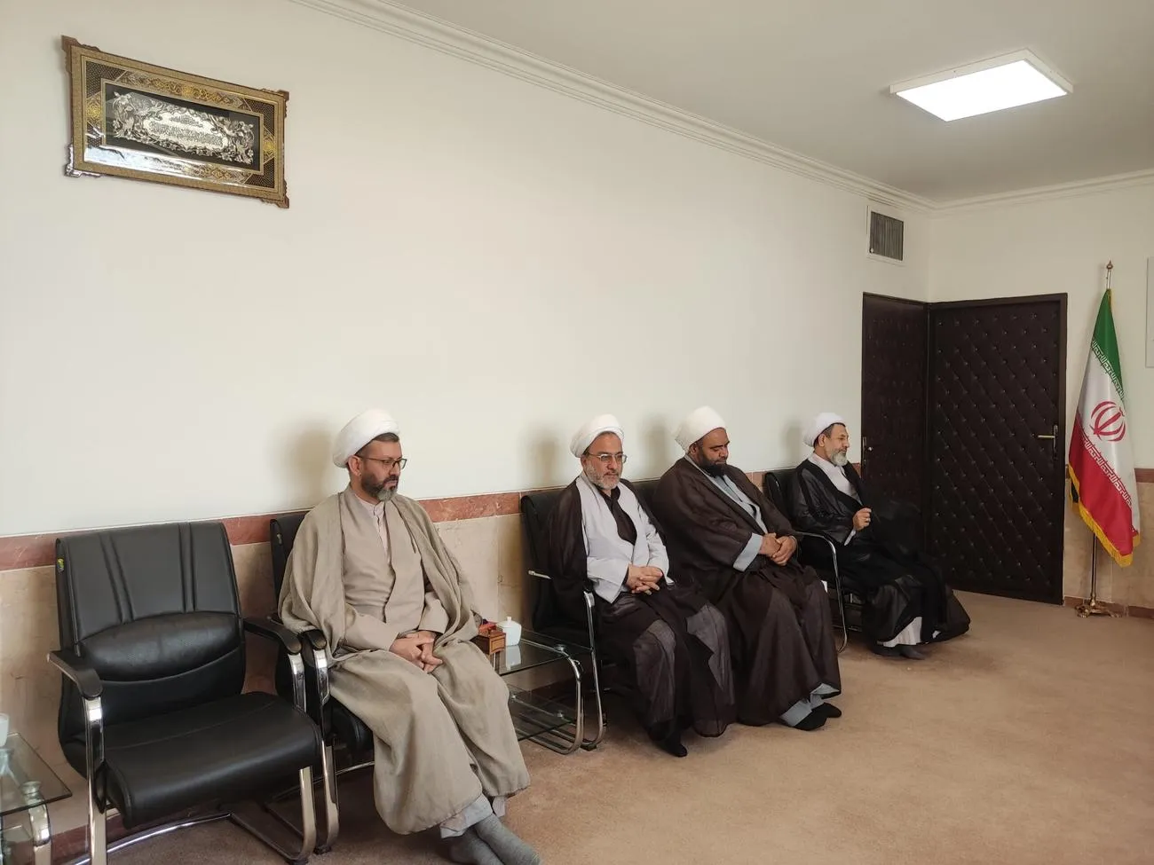 دیدار مدیر و اعضای ستاد اقامه نماز و بنیاد مهدویت با امام جمعه کرمان