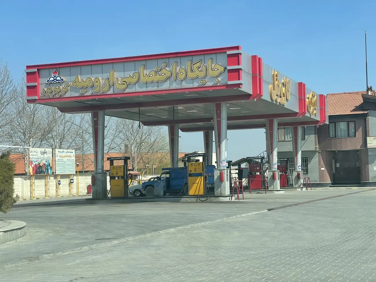 بازدید از نمازخانه‌های بین‌راهی محورهای مواصلاتی ارومیه در آذربایجان‌غربی