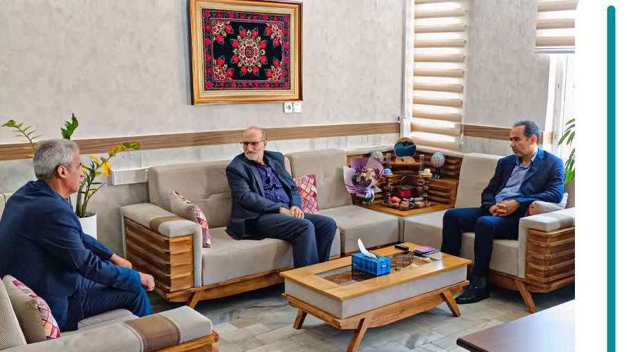 مدیر ستاد اقامه نماز استان کردستان با کاظمی، فرماندار جدید بیجار دیدار کرد