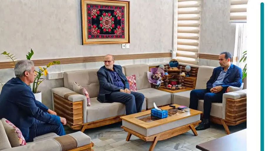 مدیر ستاد اقامه نماز استان کردستان با کاظمی، فرماندار جدید بیجار دیدار کرد
