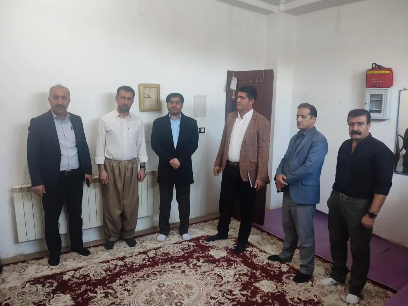 دبیر شورای اقامه نماز شهرستان دهگلان از نمازخانههای دستگاه های اجرایی بازدید کرد