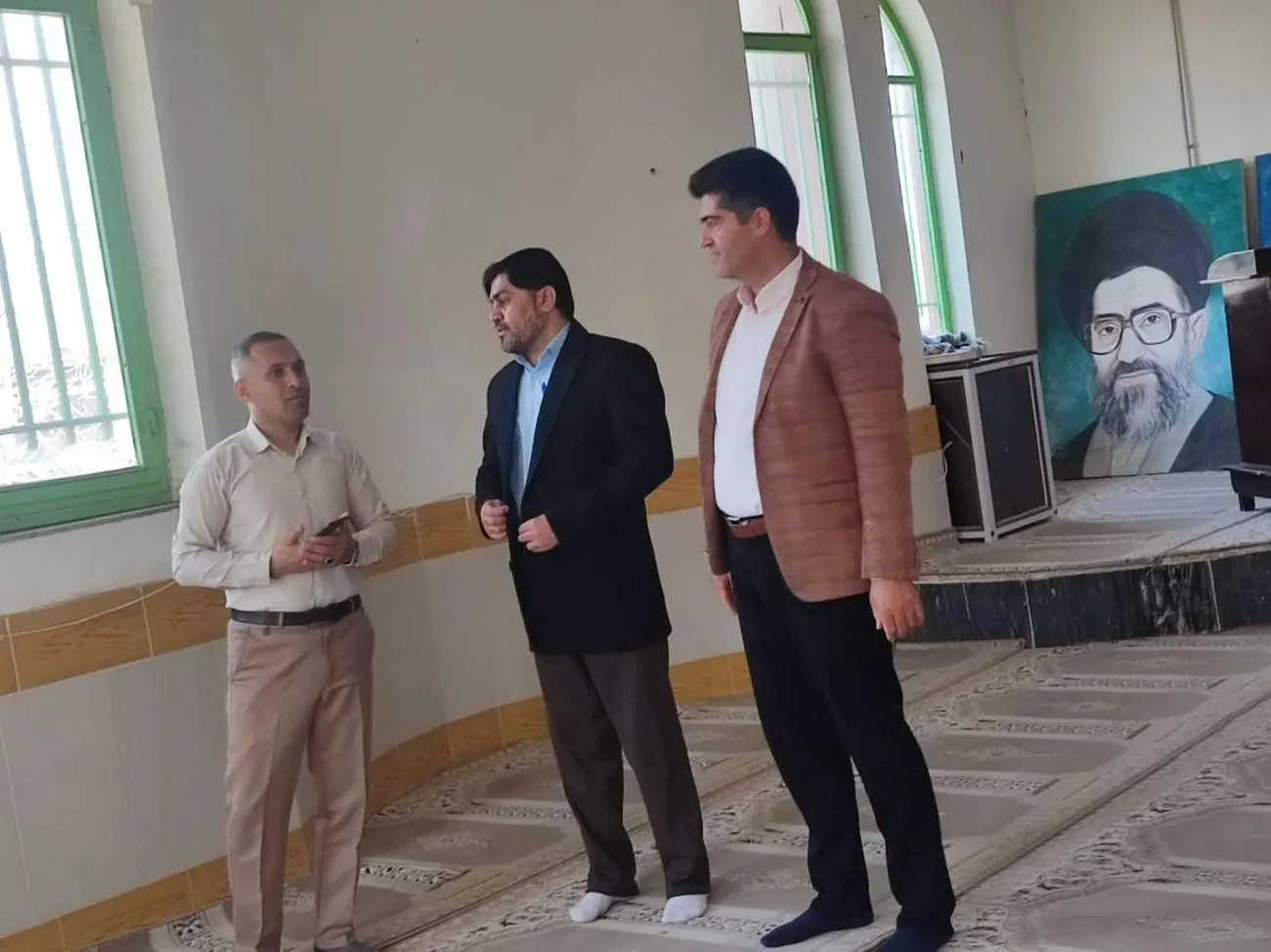 دبیر شورای اقامه نماز شهرستان دهگلان از نمازخانههای دستگاه های اجرایی بازدید کرد