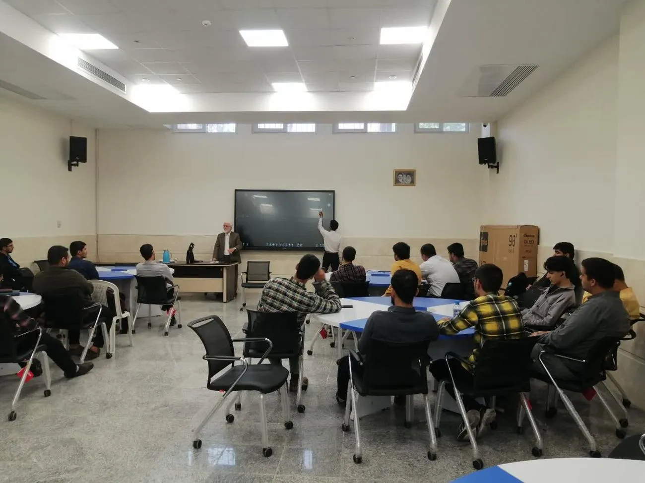 طرح "نیایش در بهار" در دانشگاه فرهنگیان خراسان رضوی برگزار شد