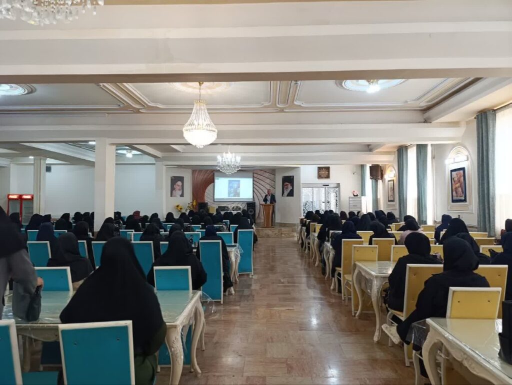 دوره آموزشی دانش افزایی و ارتقای مهارت‌های تربیتی بانوان فرهنگی سرپرست خانوار استان آذربایجان‌غربی برگزار شد