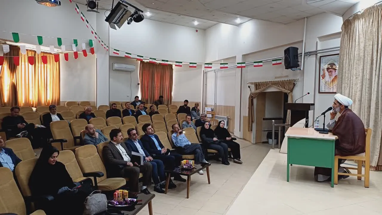 دوره آموزشی مربیان آموزش خانواده و اولیای دانشآموزان در سنندج برگزار شود