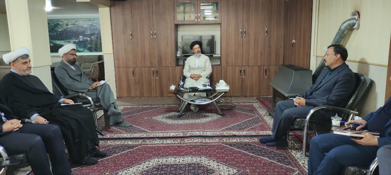 جلسه هیات برنامه ریزی و اجرای طرح بومی سازی فعالیت های نمازی استان همدان برگزار شد
