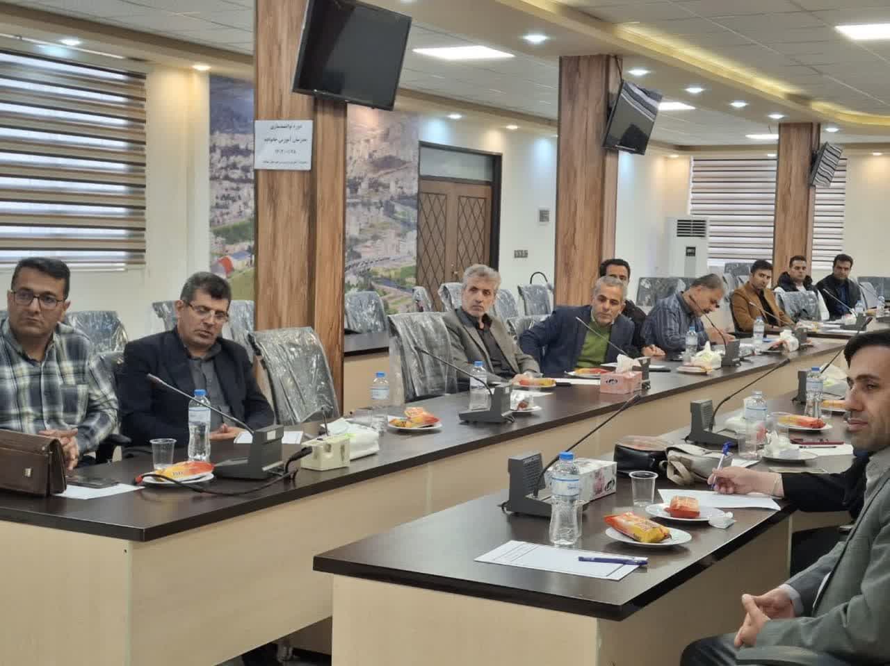 دوره آموزشی شیوه های دعوت به نماز ویژه مدرسین خانواده در جنوب استان برگزار شد