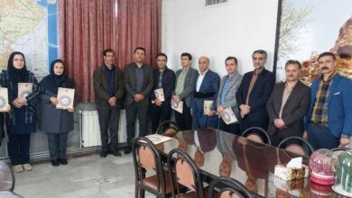 مراسم تجلیل از فعالان عرصه نماز و قرآن در شبکه بهداشت و درمان شهرستان دیواندره برگزار شد