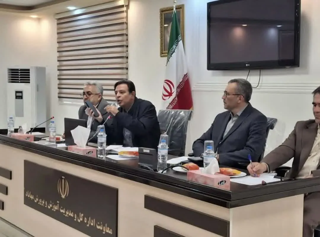دوره آموزشی شیوه های دعوت به نماز ویژه مدرسین خانواده در جنوب استان برگزار شد