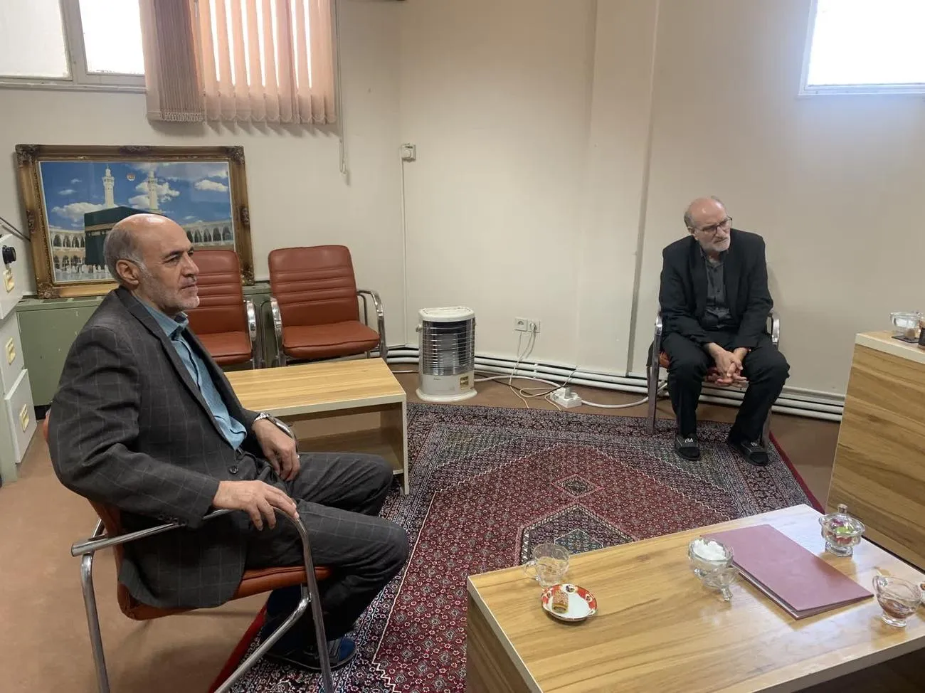 قدردانی ستاد اقامه نماز استان کردستان از مدیرکل سابق آموزش و پرورش استان