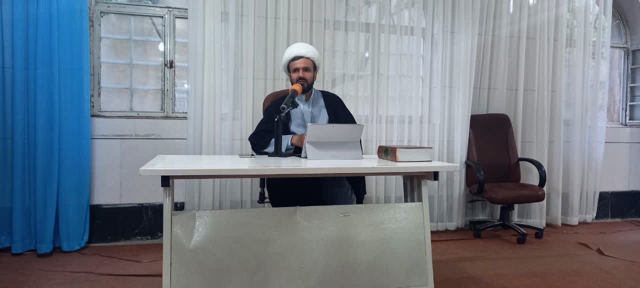 دوره توانمندسازی ائمه جماعات دستگاه های اجرایی شهرستان خوی برگزار شد