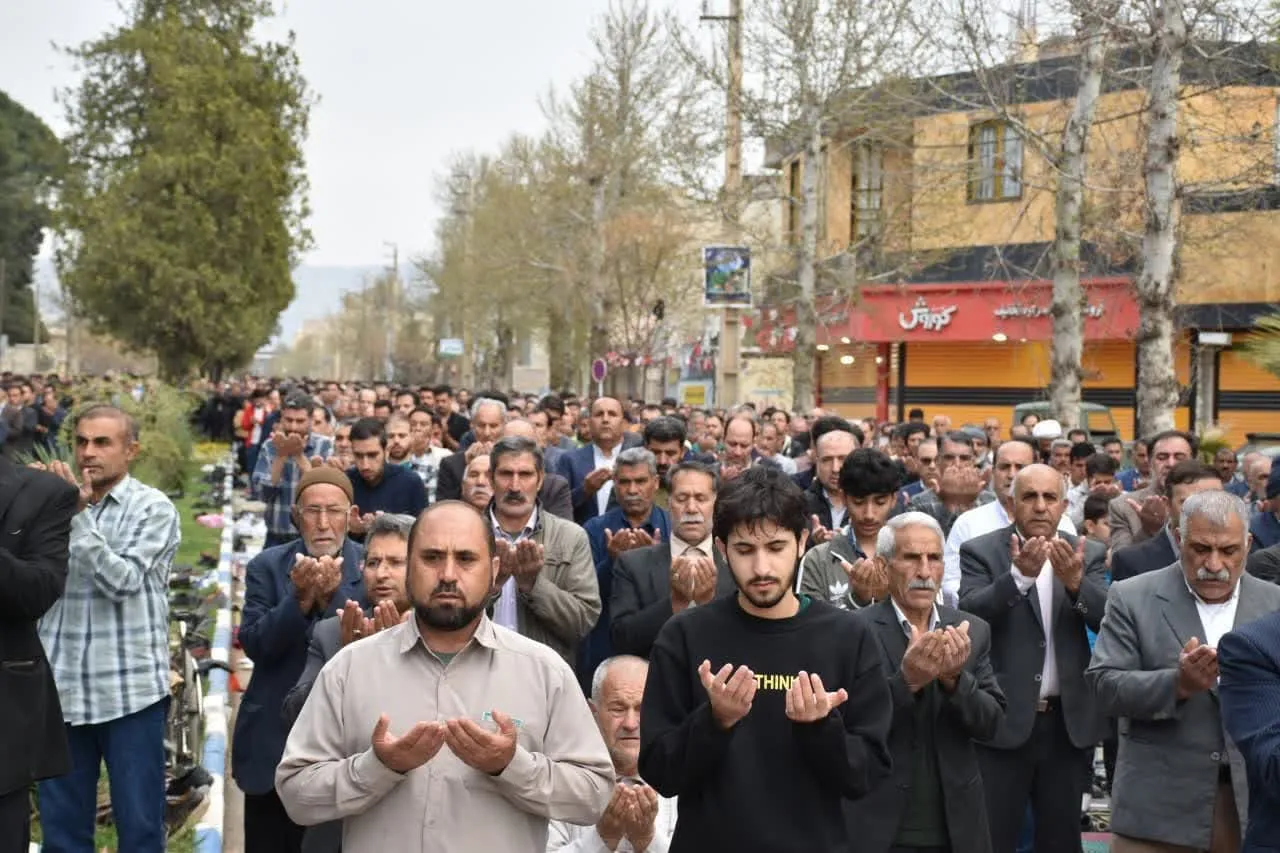نماز عید فطر در لرستان