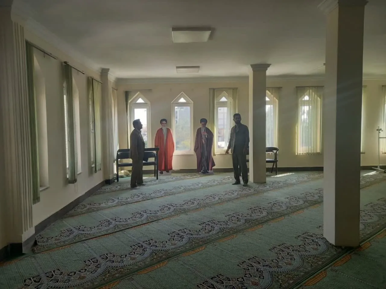 بازدید از نمازخانه ها