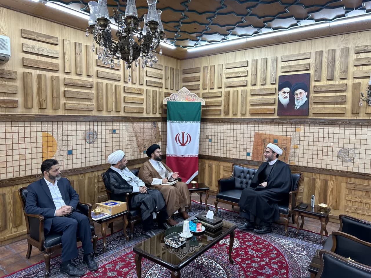 مدیر ستاد اقامه نماز استان تهران با مدیر کل اداره فرهنگ و ارشاد استان دیدار کرد