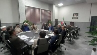 جلسه کارگروه ساماندهی و نظارت بر مساجد و نماز خانه های بین راهی با حضور حجت الاسلام و المسلمین مرادی مدیر ستاد اقامه نماز استان البرز، دکتر فراهانی معاون توسعه مدیریت و منابع انسانی استانداری، مهندس زندی‌فر مدیر کل راهداری، مهندس خدری بخشدار آسارا، نمایندگان اداره کل اوقاف و امور خیریه، میراث فرهنگی و گردشگری، شهرداری گرمدره، بخش فرآورده‌های نفتی، راه و شهرسازی و شهرداری کرج روز یکشنبه مورخ هفدهم فروردین ماه، در ساختمان استانداری برگزار شد.