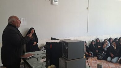 نشست نمازی ویژه دانش آموزان و اولیاء شهرستان مبارکه اصفهان