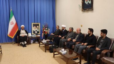 مدیر ستاد اقامه نماز با امام جمعه ایلام دیدار کرد