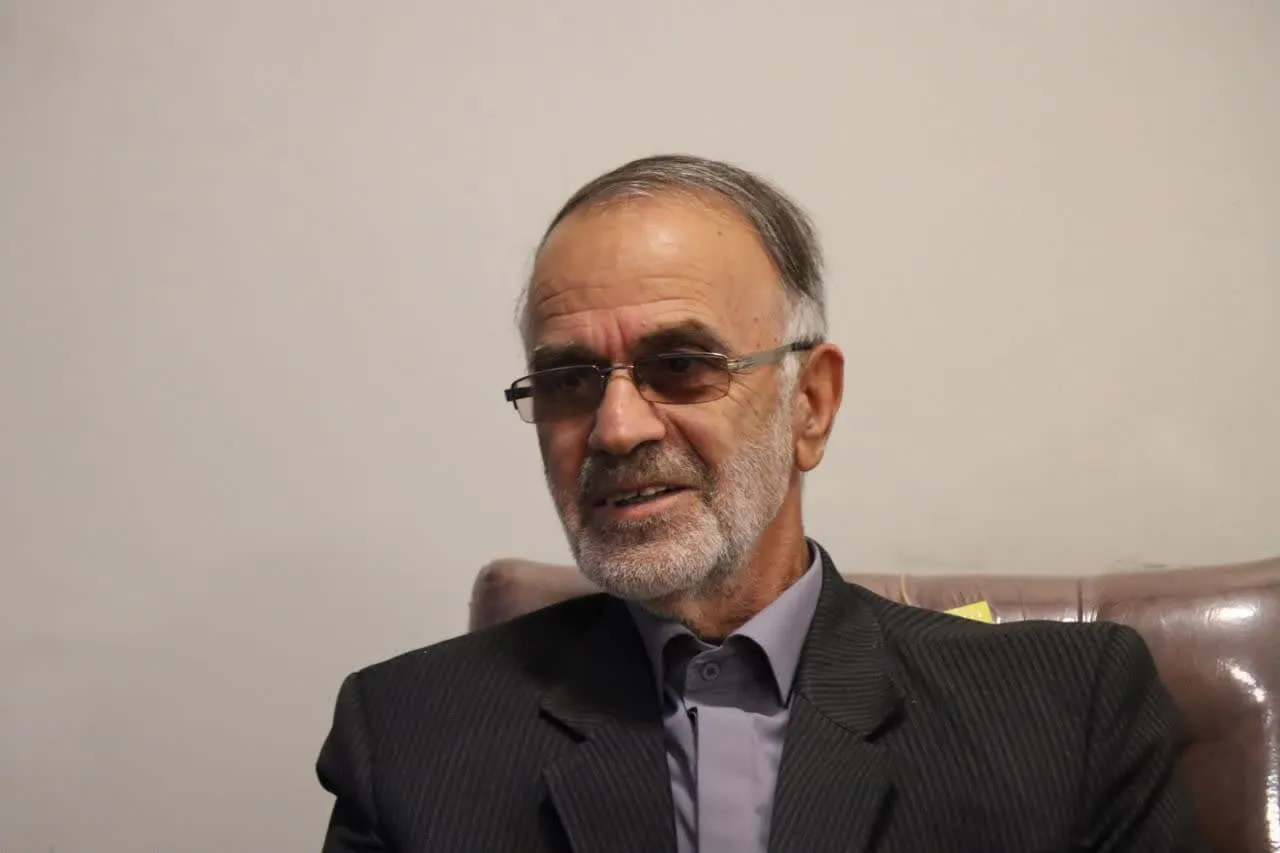 مدیر ستاد اقامه نماز با امام جمعه ایلام دیدار کرد
