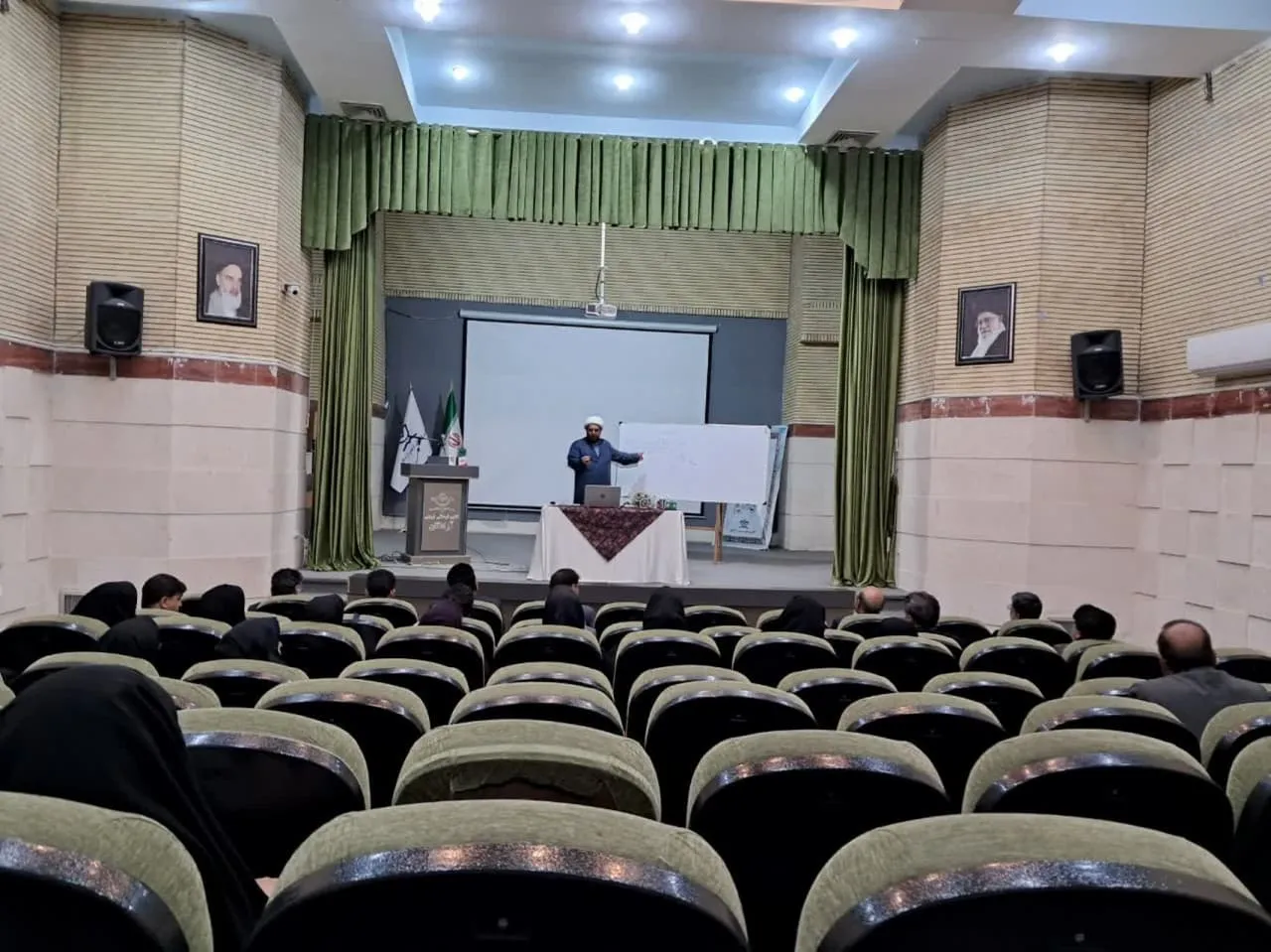 دوره آموزشی نماز ویژه مدرسین آموزش خانواده در لرستان برگزار شد
