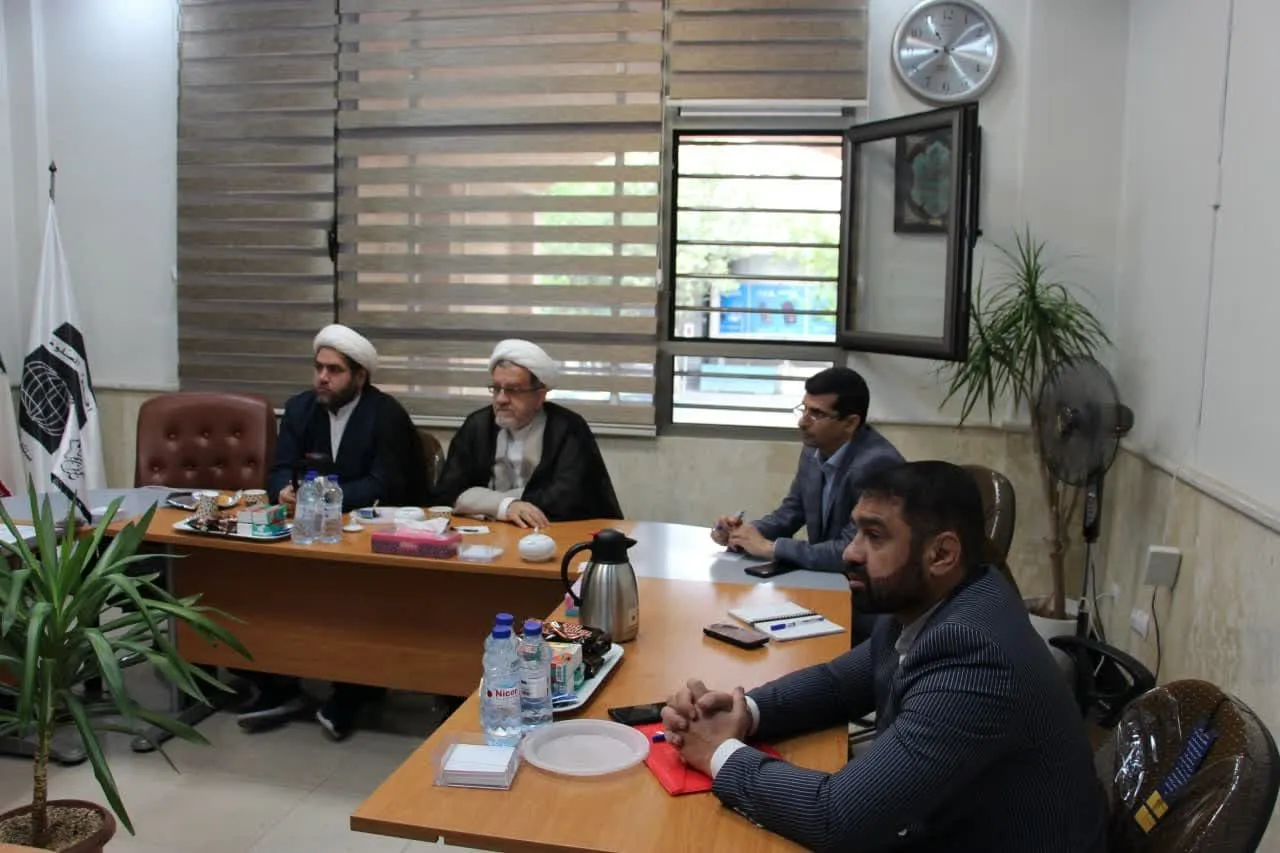 جلسه هماندیشی ساماندهی برنامه کاربردی شمع ویژه ائمه جماعات استان تهران