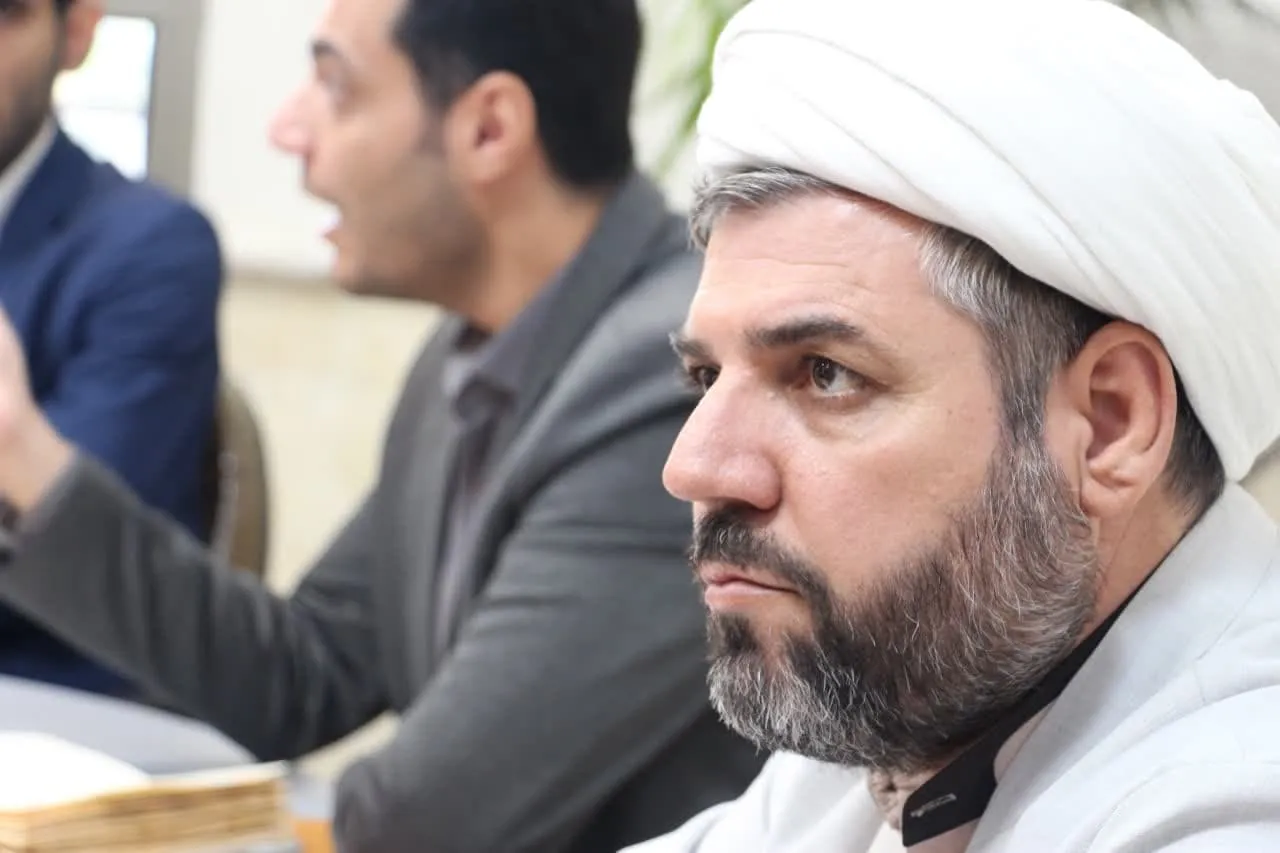 جلسه تبیین الگوی استاندارد احداث نمازخانه های مدارس استان تهران