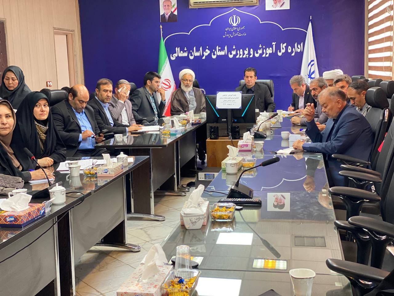 نشست توجیهی انجمن اولیا و مربیان خراسان شمالی