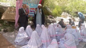 آیین جشن تکلیف دینی دانش آموزان دختر پشتکوه اول و دوم شهرستان فریدونشهر اصفهان