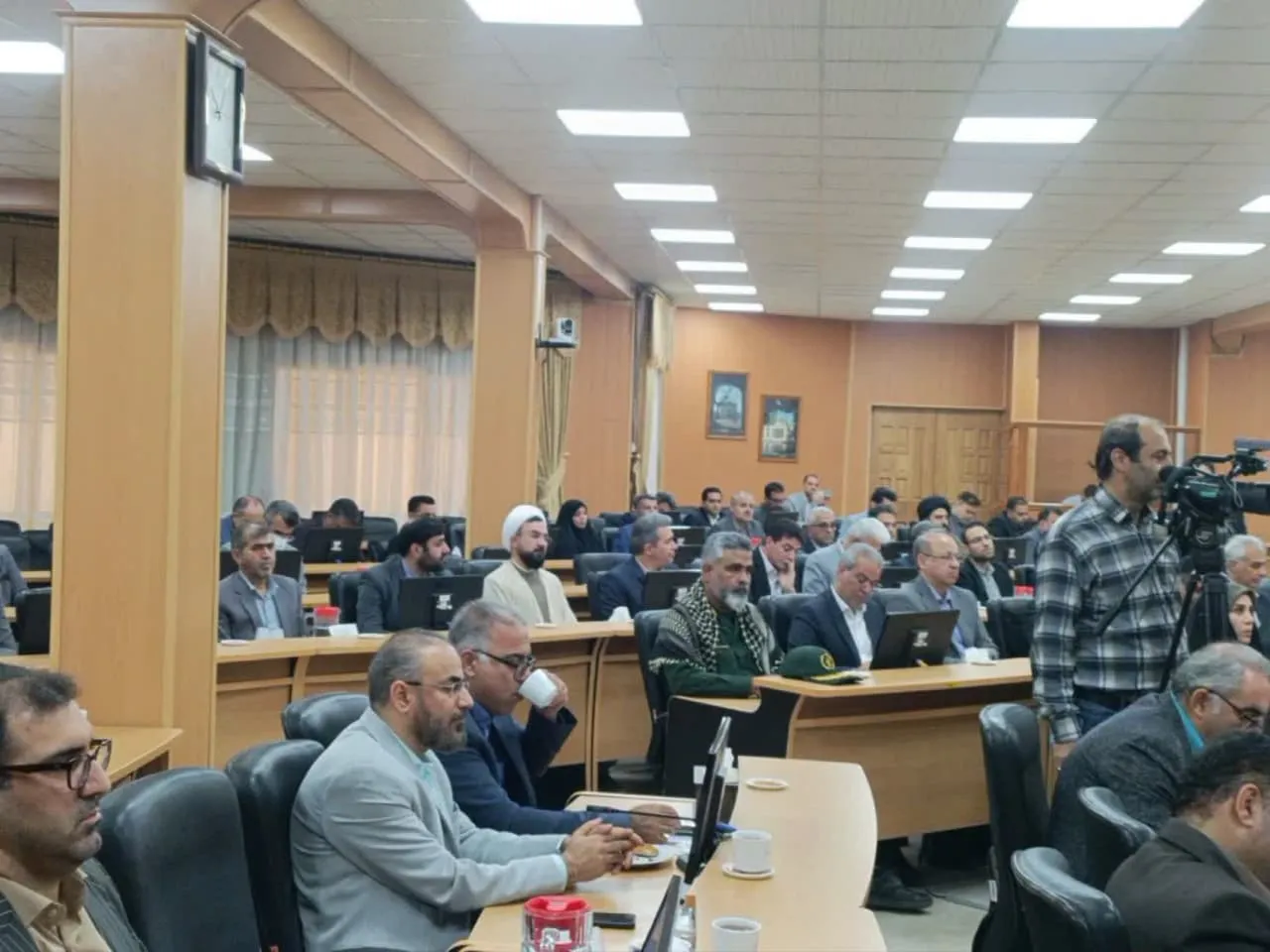 اولین جلسه شورای اداری با حضور استاندار، نماینده ولیفقیه و مدیران دستگاههای اجرایی استان سمنان برگزار شد