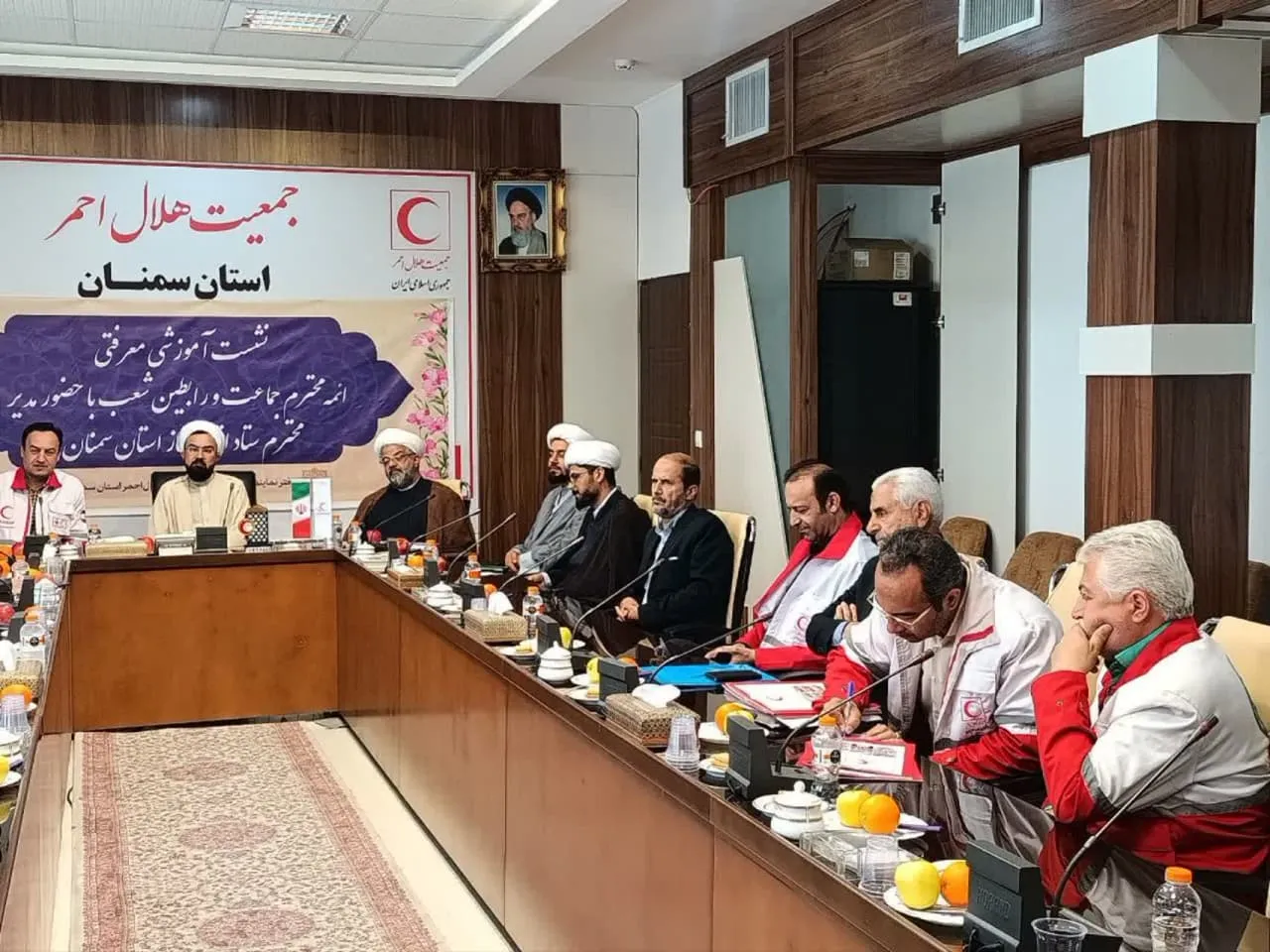 برگزاری جلسه شورای اقامه نماز جمعیت هلالاحمر استان سمنان با حضور مدیر ستاد اقامه نماز