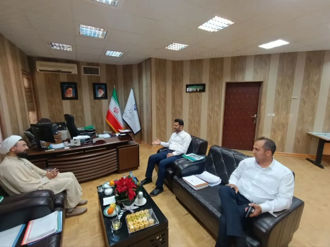 پیگیری دستورات استاندار در دیدار مدیر ستاد اقامه نماز با مدیرکل حوزه ریاست برگزار شد