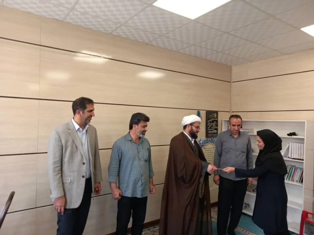تجلیل از فعالان نماز اداره گاز استان لرستان
