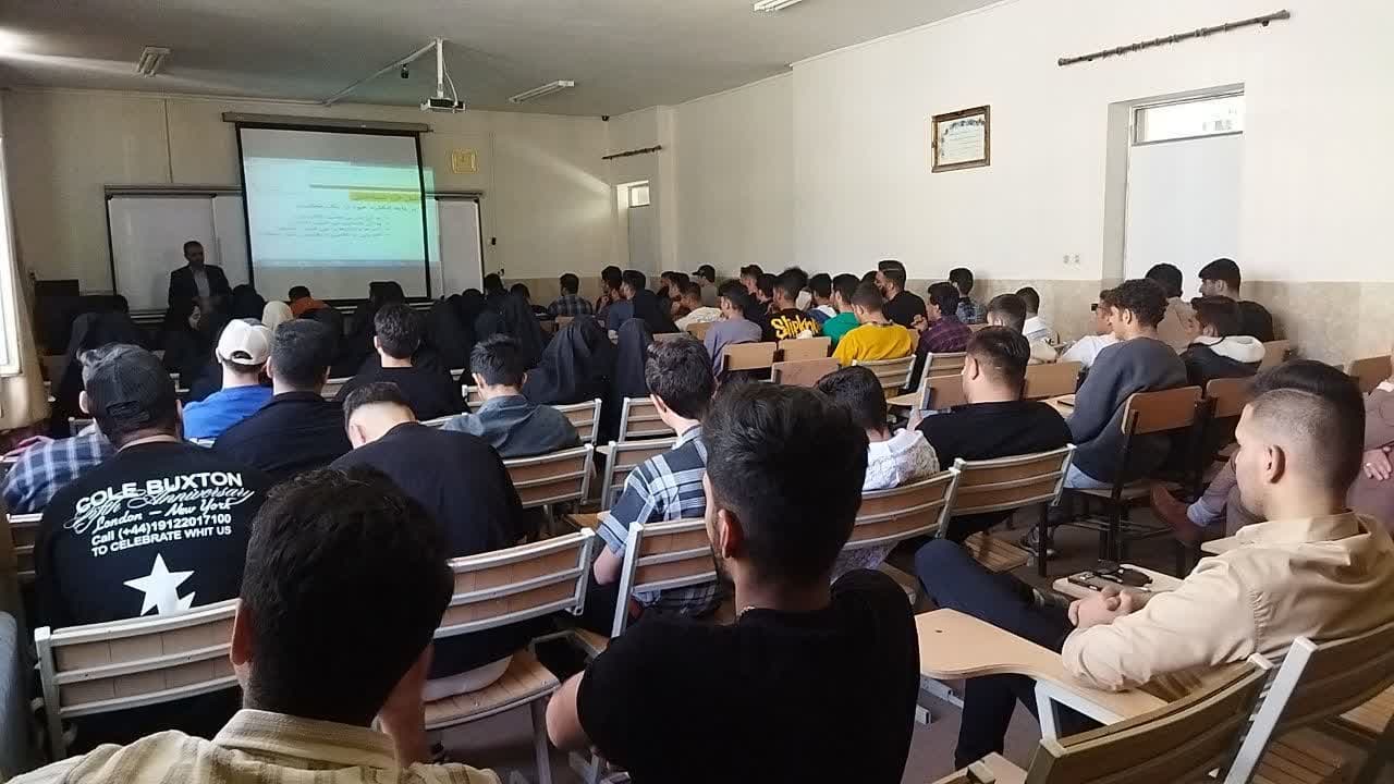 نشست تخصصی نماز ویژه گروههای موثر ورزش و جوانان شهرستان شهرکرد برگزار شد