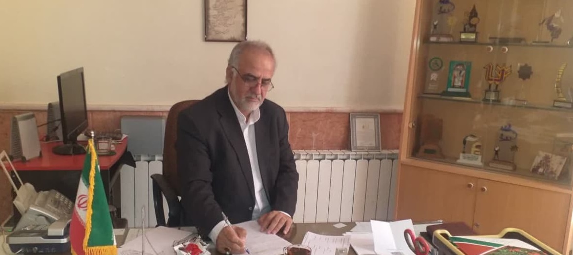 اقامه نماز می‌تواند پرچم بزرگ عبودیت را در درگاه الهی به اهتزاز درآورد