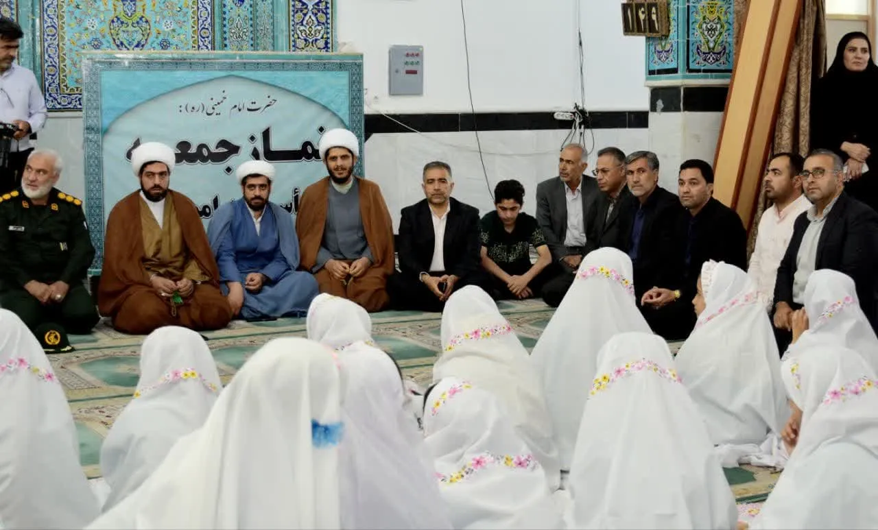 جشن تکلیف دختران دانش آموز در گیلانغرب -5