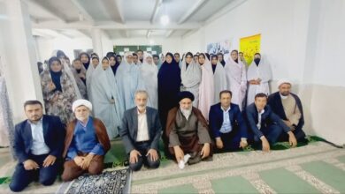 حضوردکتر زرهانی در نماز جماعت مدره کمائی مقدم کهگیلویه وبویر احمد